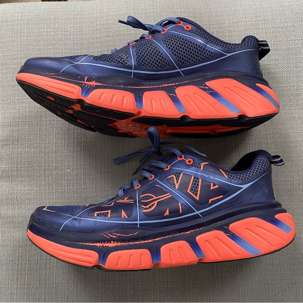 Hoka One One Infinite Running Shoes / Sneakers Sz. 9
